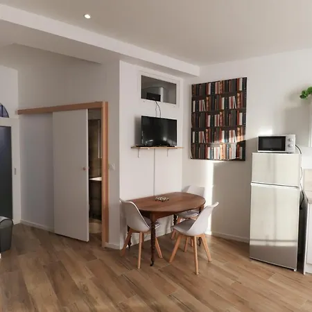 Ausoleil 2 Pieces Cosy Ensoleillé, à Pied, 50 M Du Vieux Port Apartamento